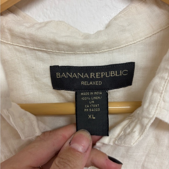Banana Republic Linen Button Down - Picture 3 of 3